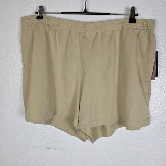 wild fable Pants - Wild Fable‎ Women's Mid-Rise Pull-On Shorts Size XL Beige